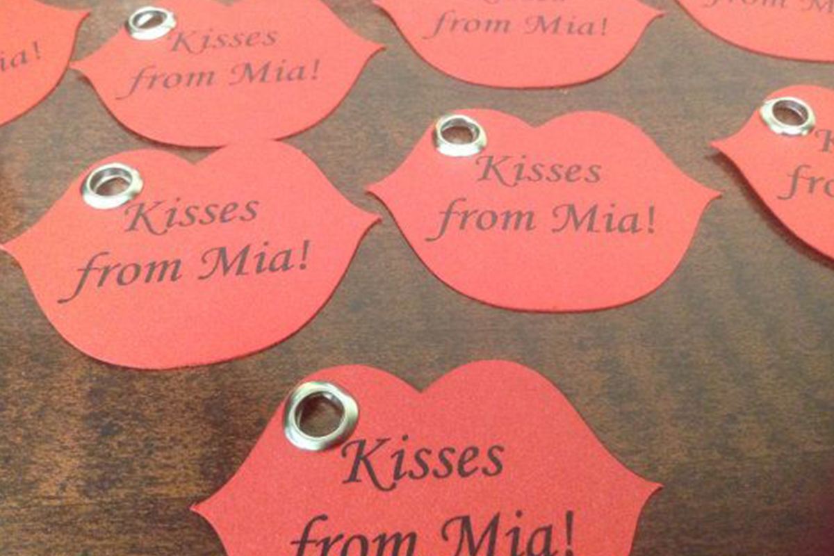 Lips Tags printing Canada